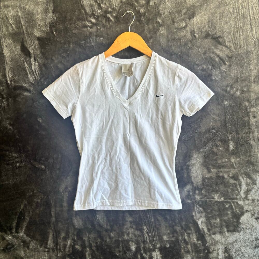 Vintage 2000s Nike V-Neck T-Shirt Size: Extra Small Color White